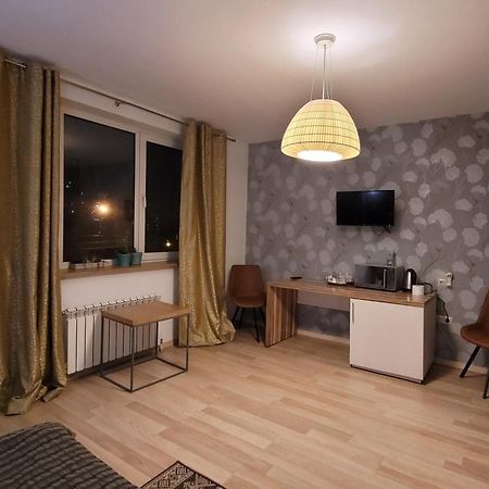 Mini Hotel On Demiivska 키예프 외부 사진