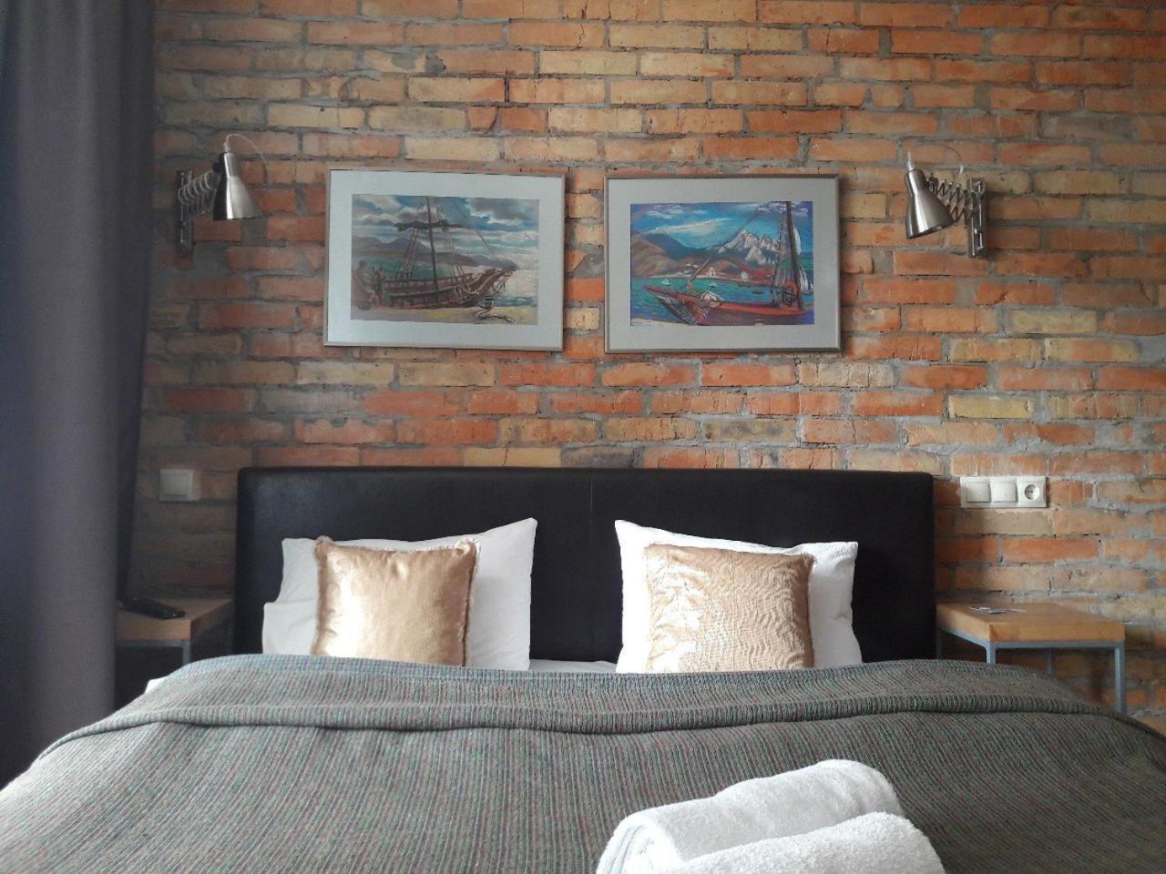 Mini Hotel On Demiivska 키예프 외부 사진