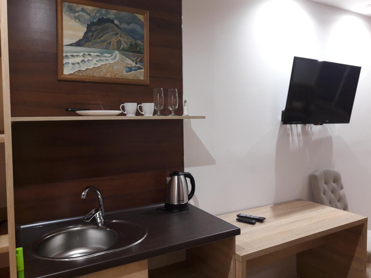 Mini Hotel On Demiivska 키예프 외부 사진